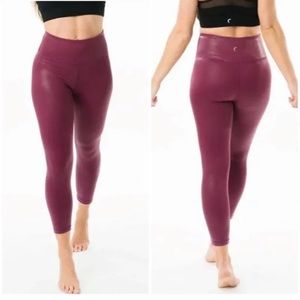ZYIA Lipgloss Metallic Plus Light n Tight Hi Rise Capri 20” size 6-8